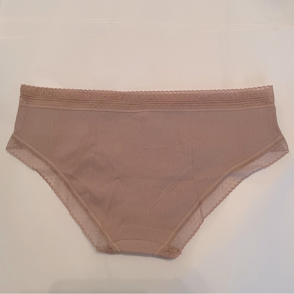 Victoria’s Secret hiphugger panty - Picture 3 of 6